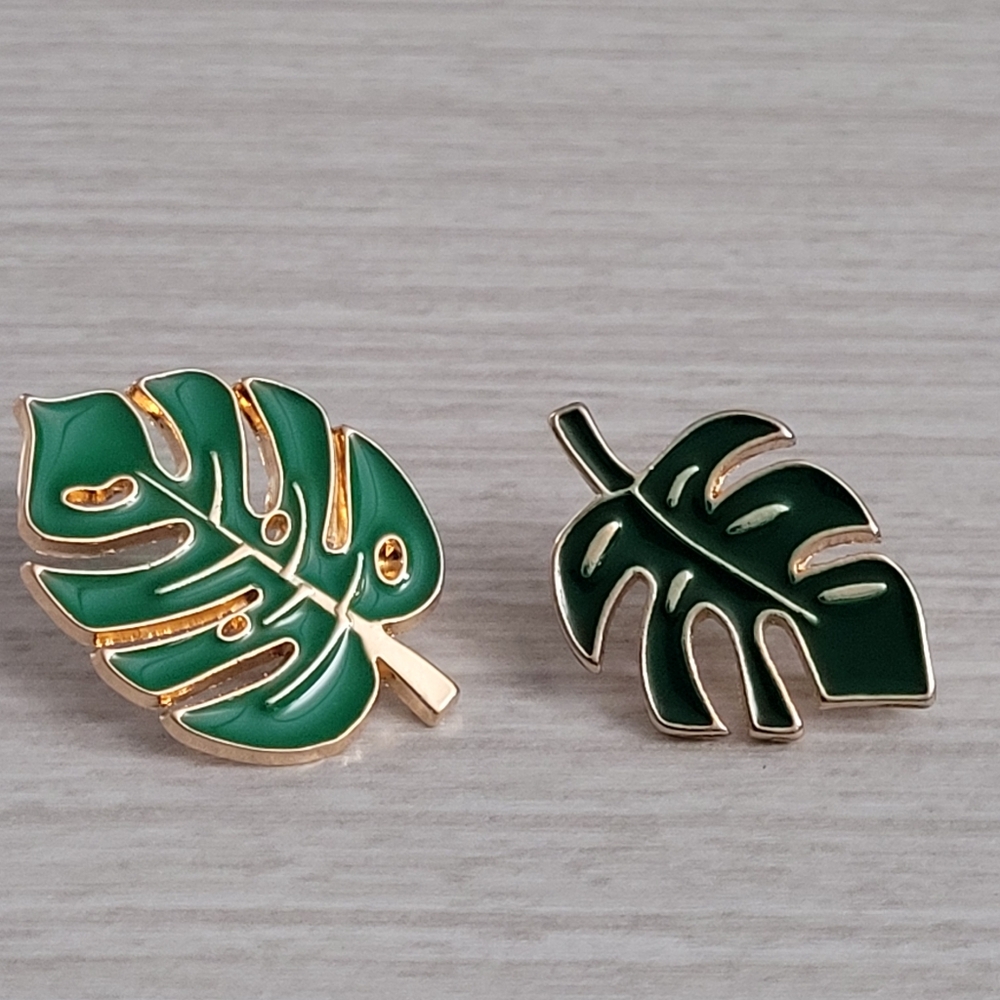 Green Leaves Enamel Pins - Picture 3 of 12